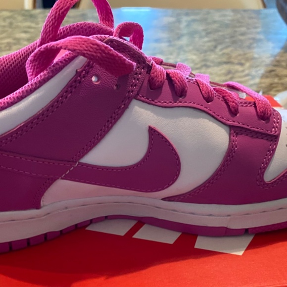 Fuchsia low dunks - Picture 5 of 6